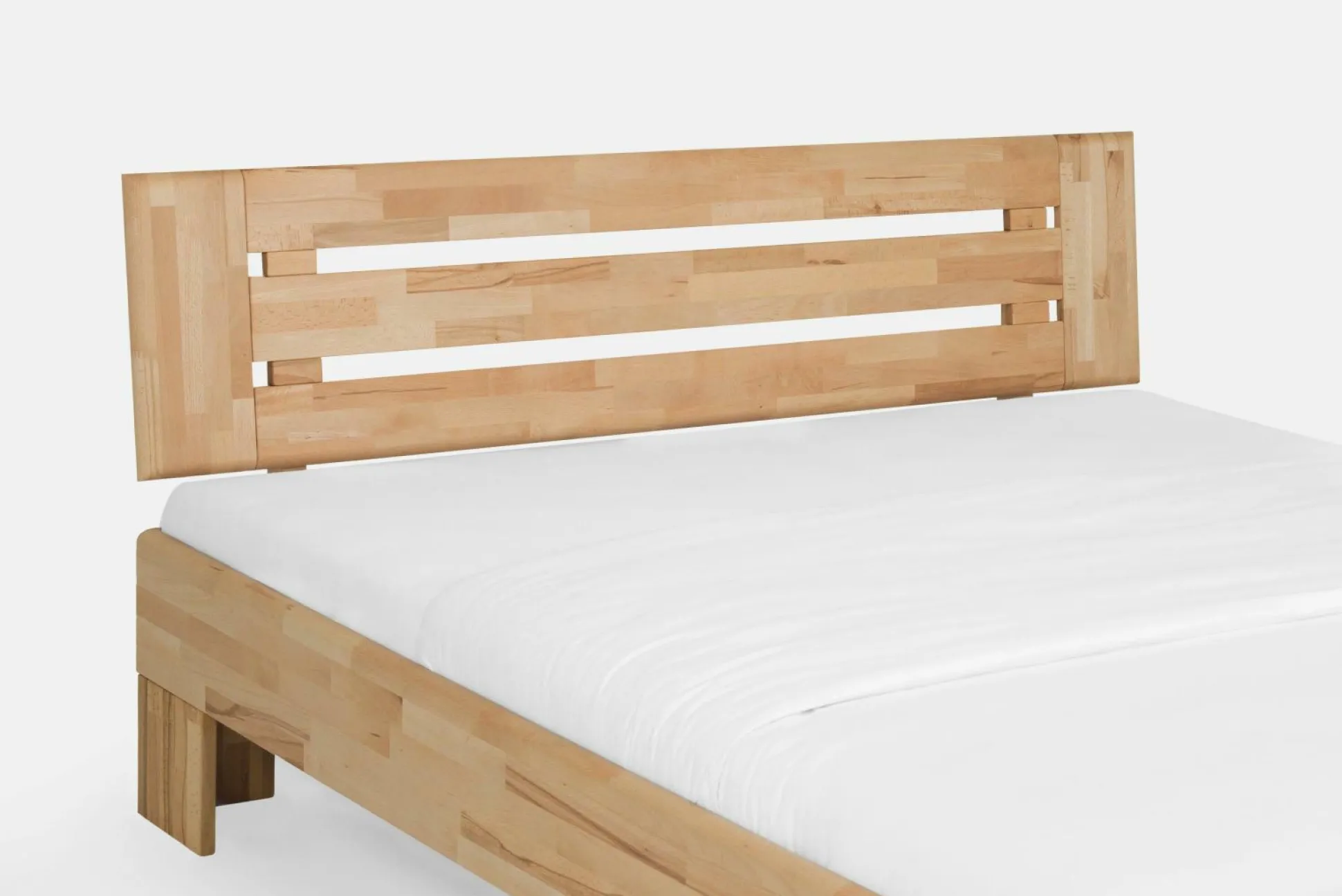 Holzbett Avantgarde